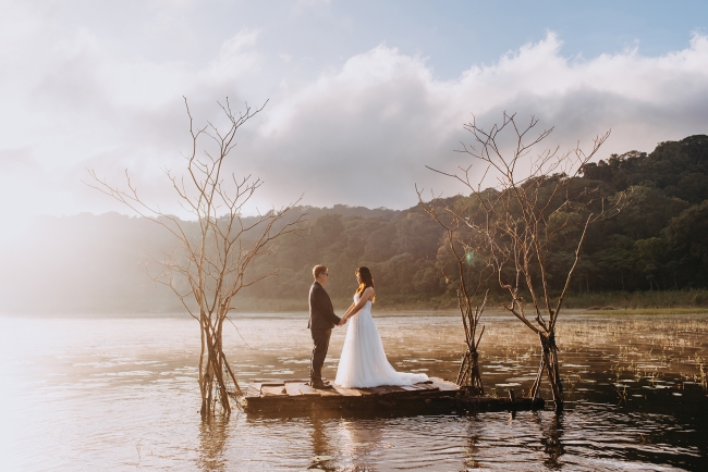 sesi foto prewedding desi dan brian di bali